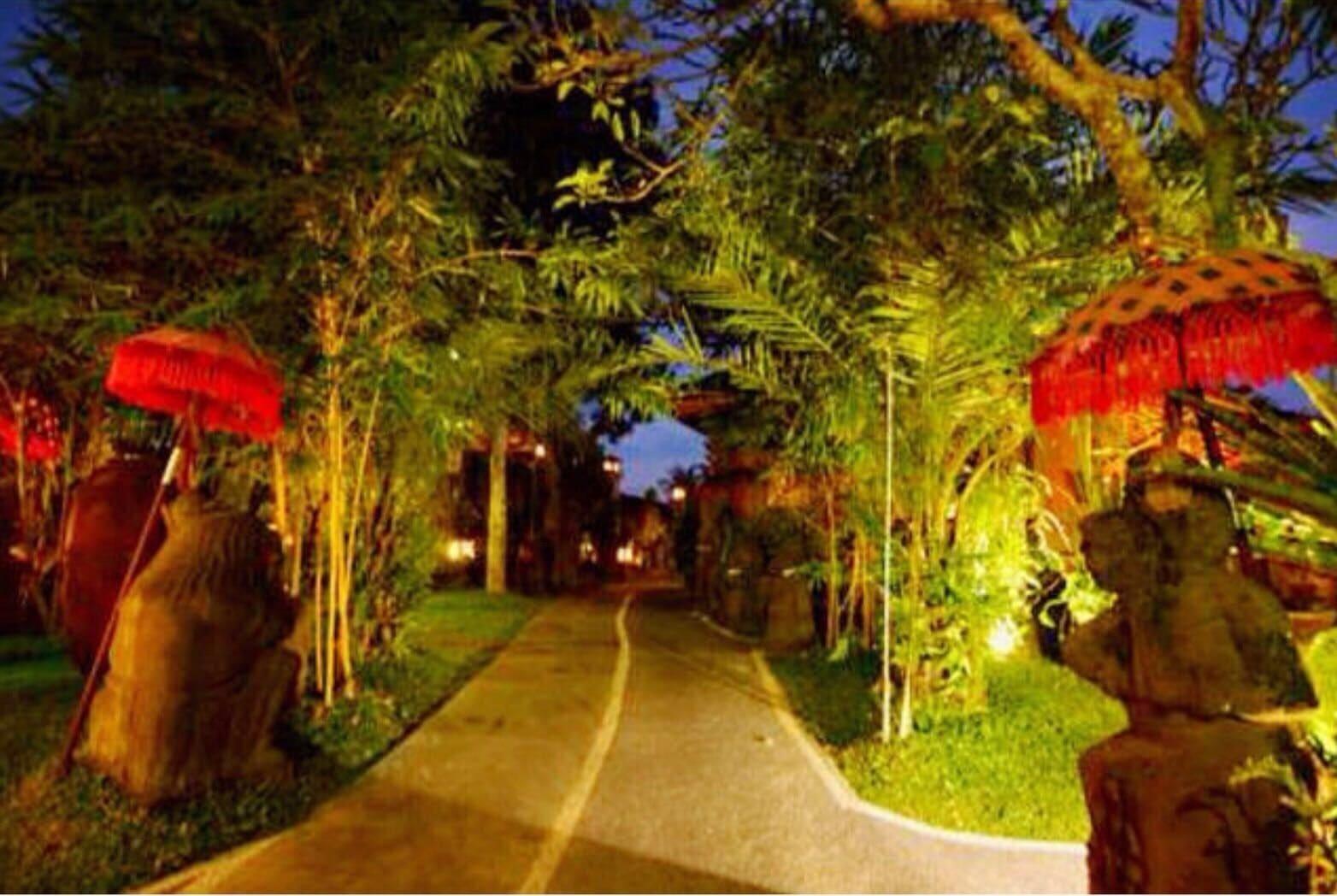 Tukad White House Hotel Ubud Buitenkant foto